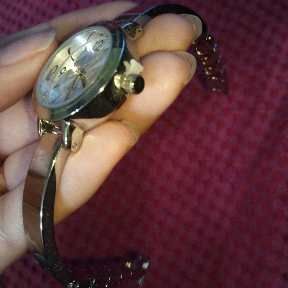 Watch - Picture 3 of 3